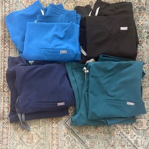 Figs Scrub Set in Blue, Black, and Teal